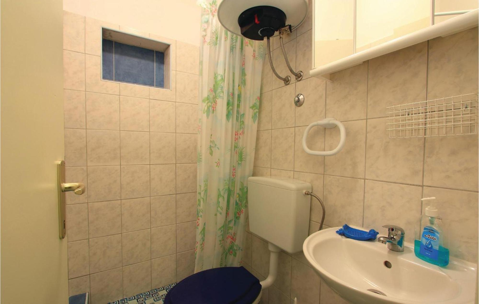 1 Bedroom Awesome Apartment In Pula Extérieur photo